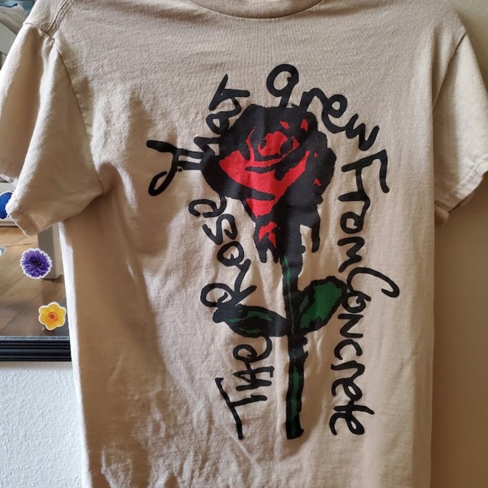 "WAKE ME WHEN I'M FREE - TUPAC SHAKUR" Small - Beige Color